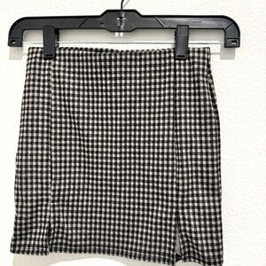 Girs Full-Tilt mini skirt from Tilly’s. Girls XS